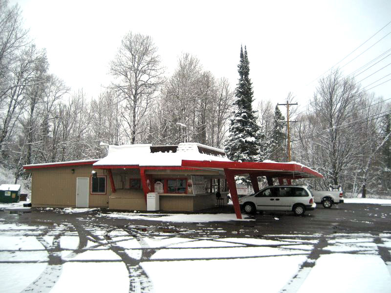 April Snowstorm Upper Peninsula