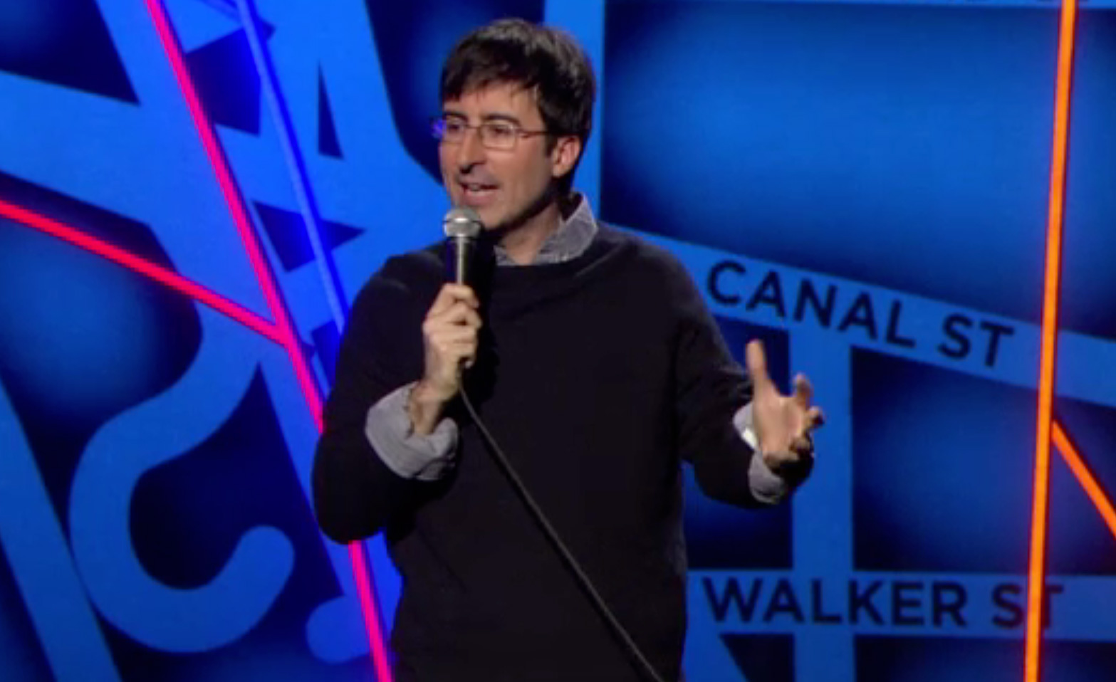 Comedian John Oliver Recalls Visit to Houghton in Stand-up Routine